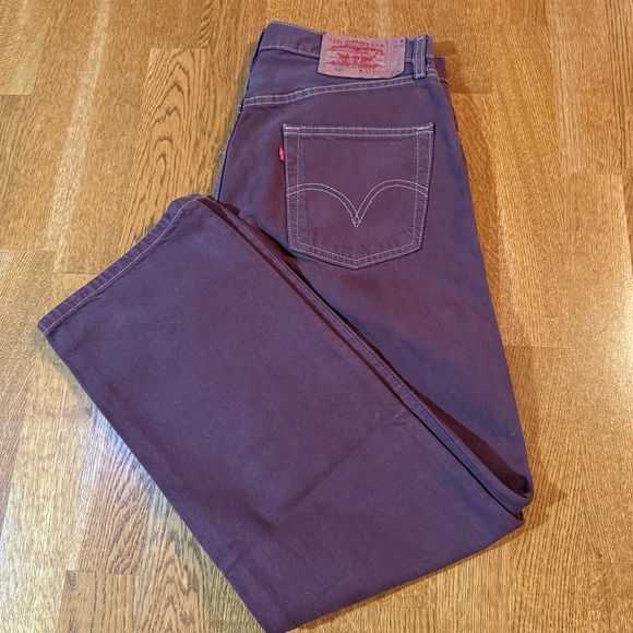 Levis 501 Jeans New Mens Original Button Fly Color Burgundy Maroon W32 L30 - Picture 1 of 13